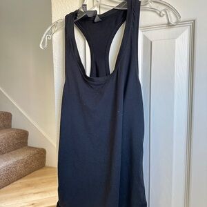 Vuori Black medium Tank